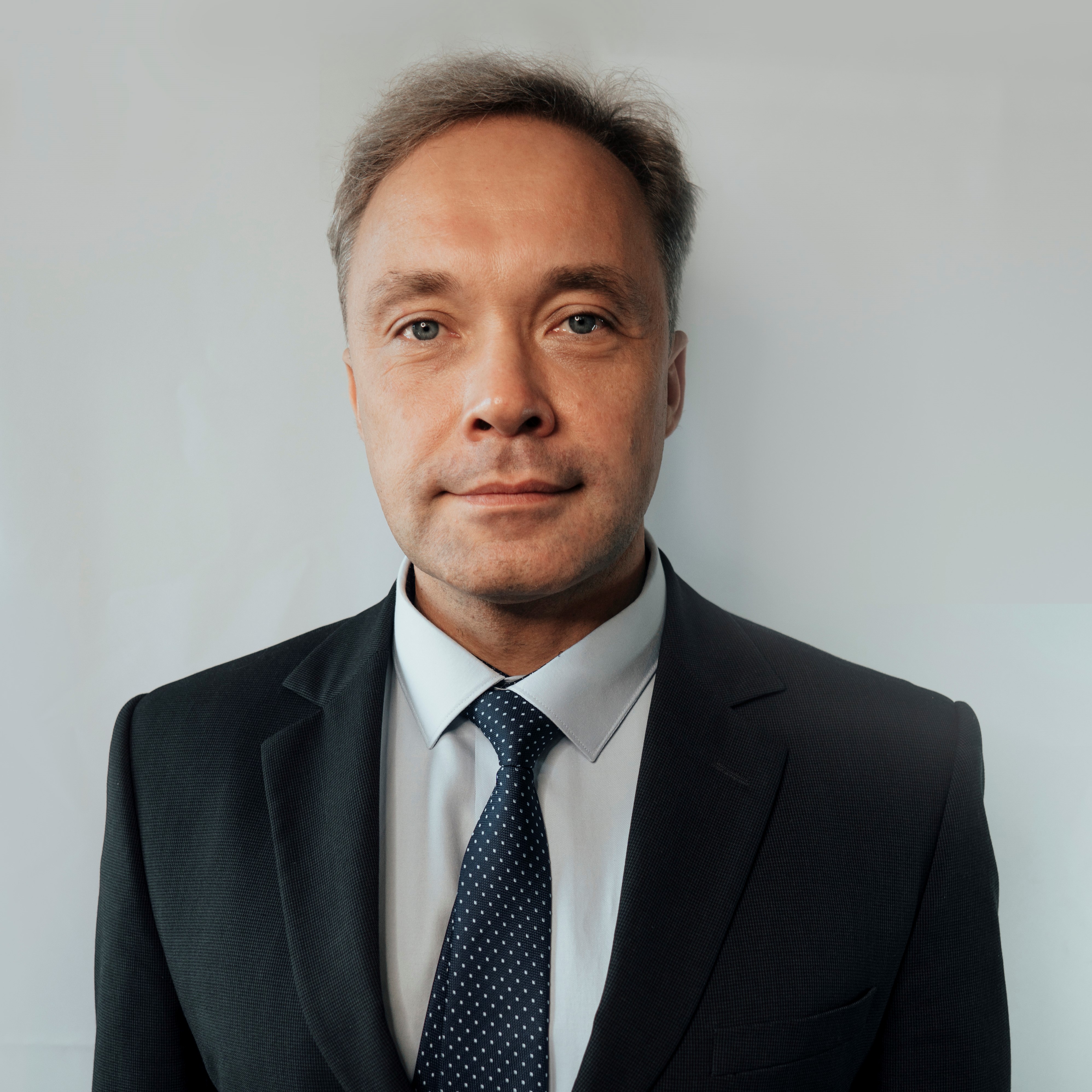 Салухов Владимир Владимирович
